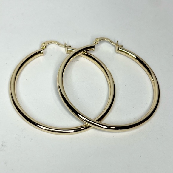 14k gold filled medium hoop earrings - Picture 3 of 6